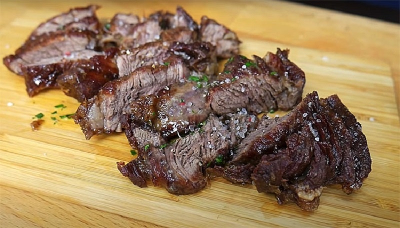 Идеальный стейк в кастрюле: домашний рецепт с ресторанным вкусом и тонкостями техники