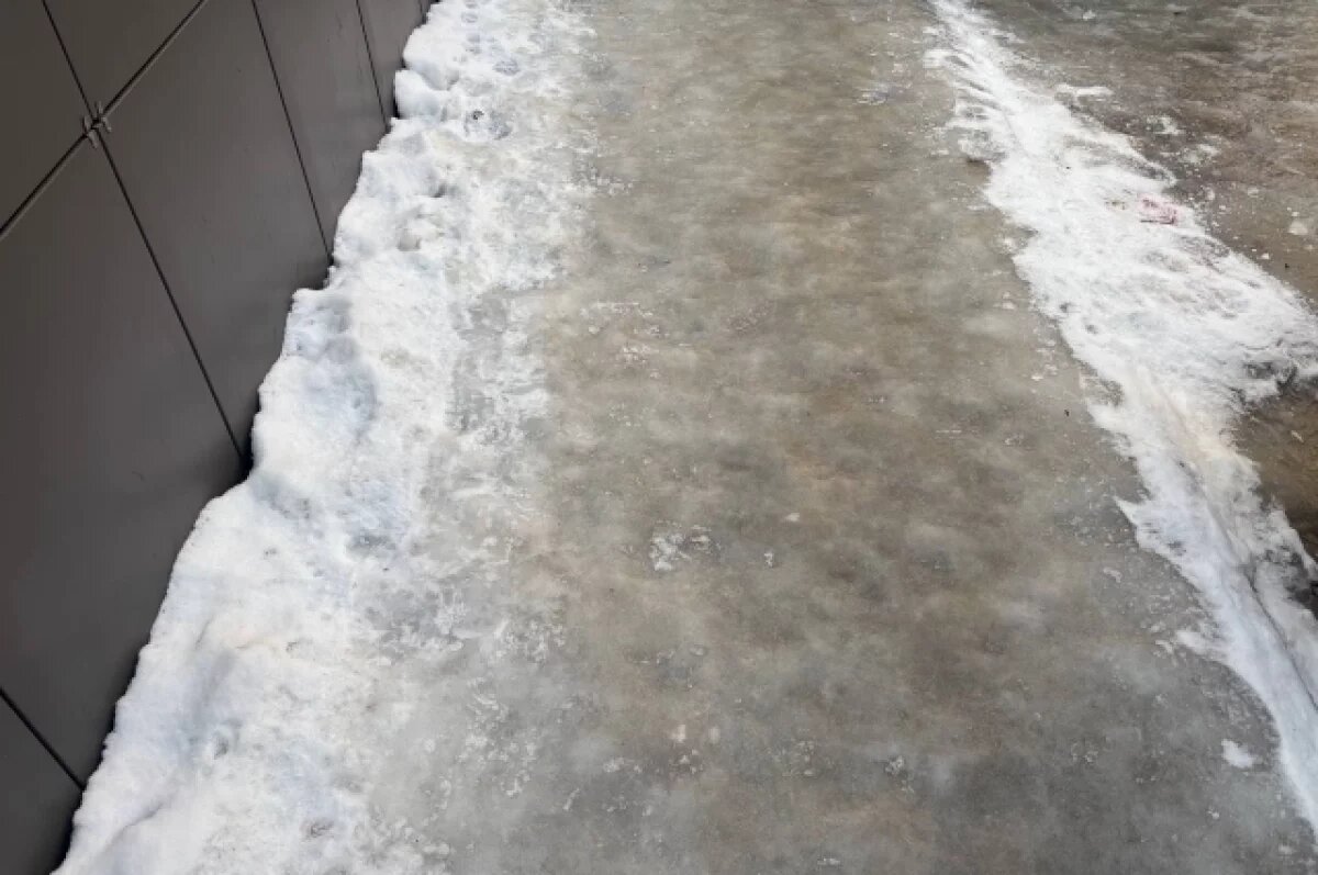    За неделю более тысячи воронежцев травмировались при падении на льду