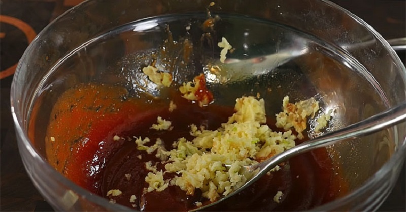 Кисло-сладкая курица в духовке: новый взгляд на привычное блюдо