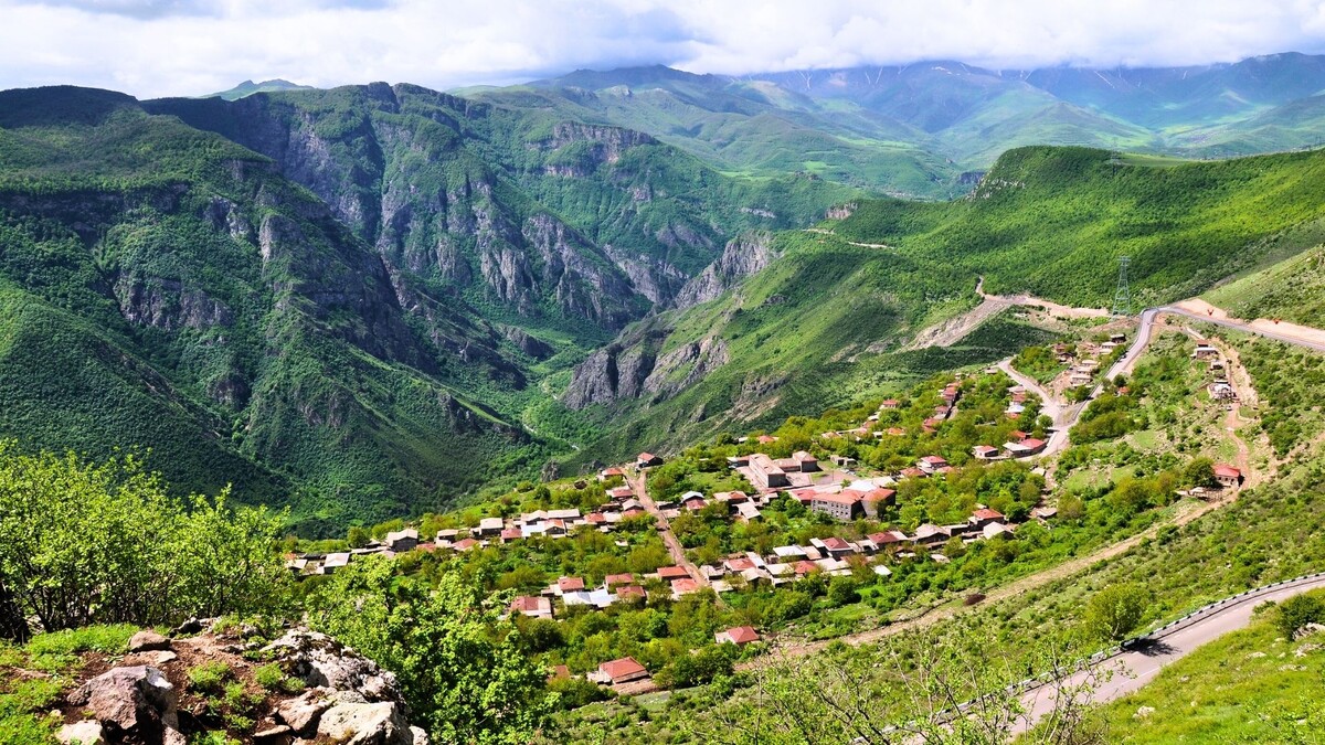 Вид на село Алидзор
