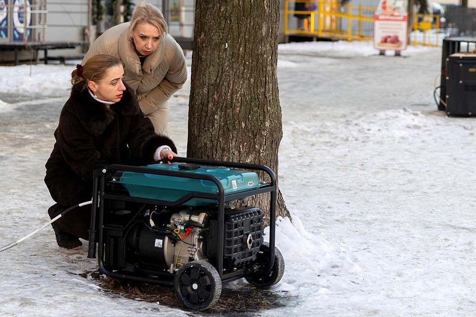    Помощь организована в ответ на обращение украинской стороны REUTERS