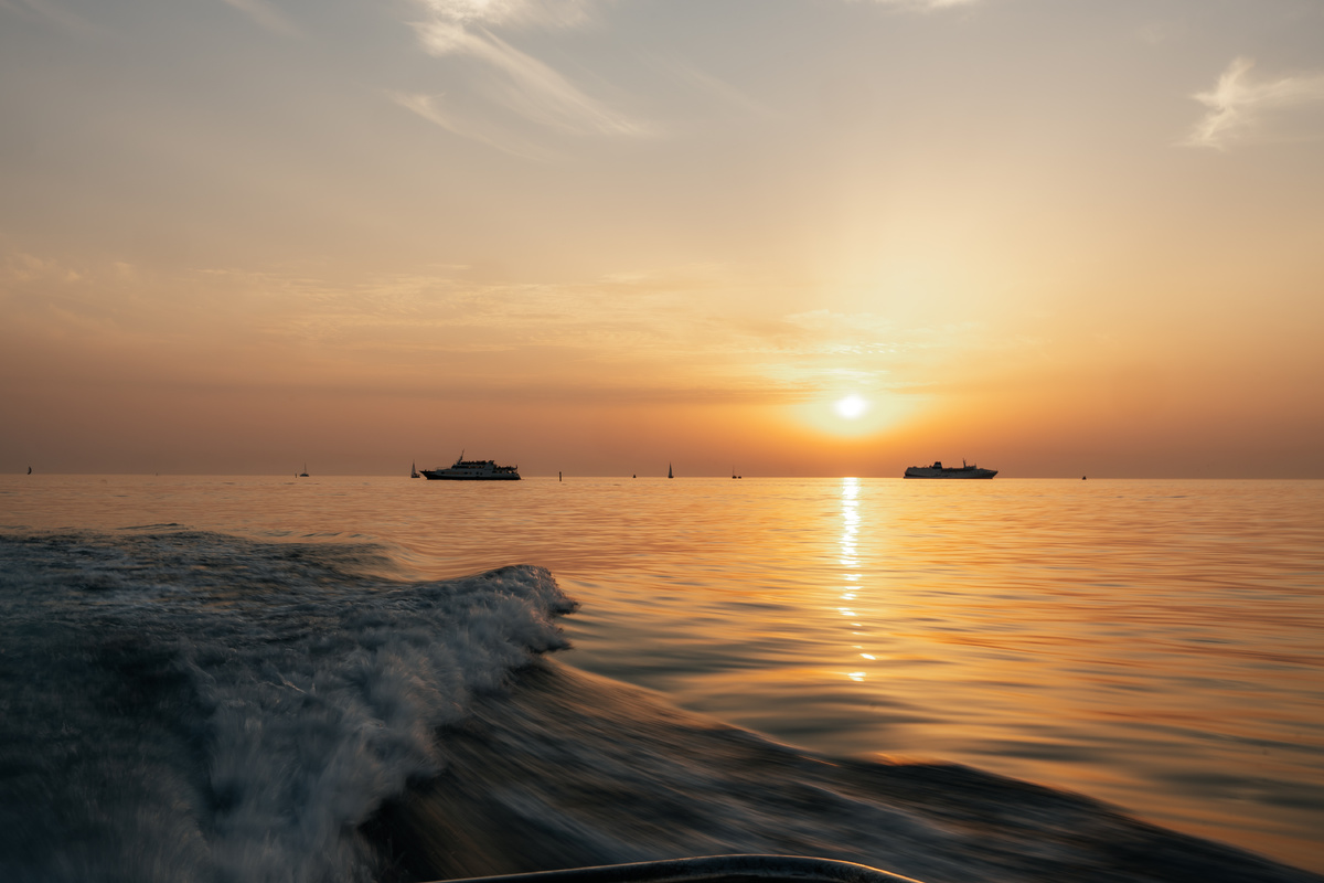 пляж «Ривьера» автор: Илья Бызов