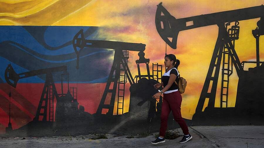    Фото: TASS/EPA/MIGUEL GUTIERREZ