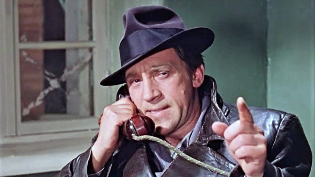 Кадр из 1 серии фильма "Место встречи изменить нельзя"