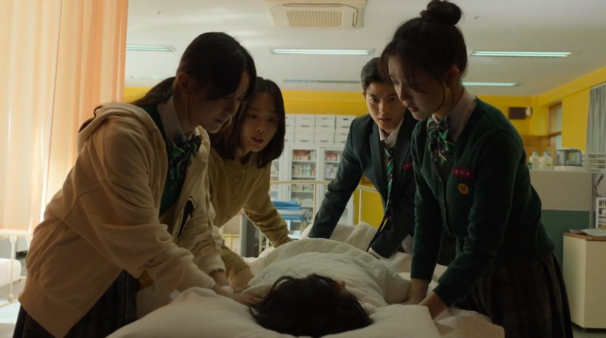 Дорама "Мы все мертвы" 2022