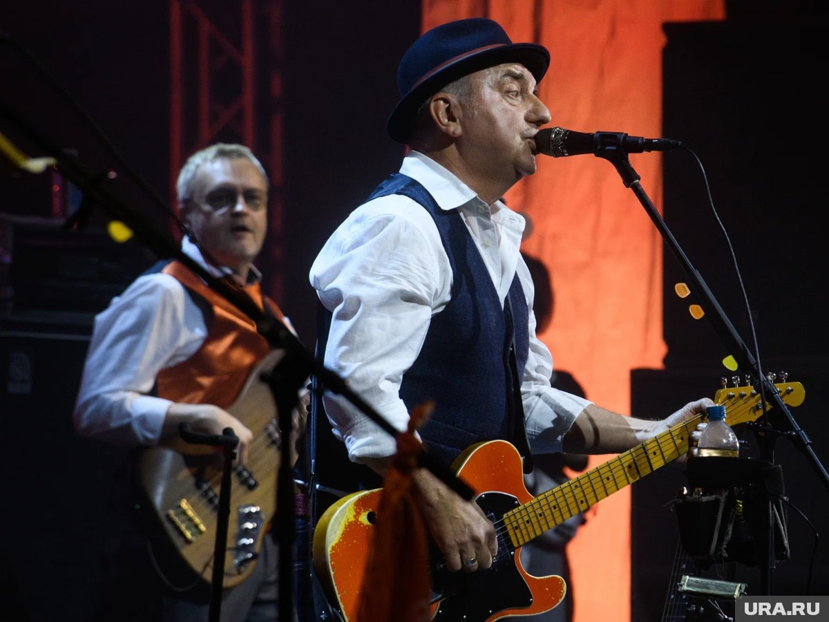     Владимир Шахрин открыл серию квартирников в Музее Андеграунда