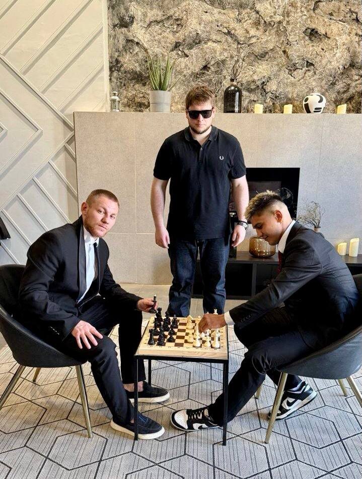 Тимур Золотой, Виталий Тарасов, Искандар Зияев