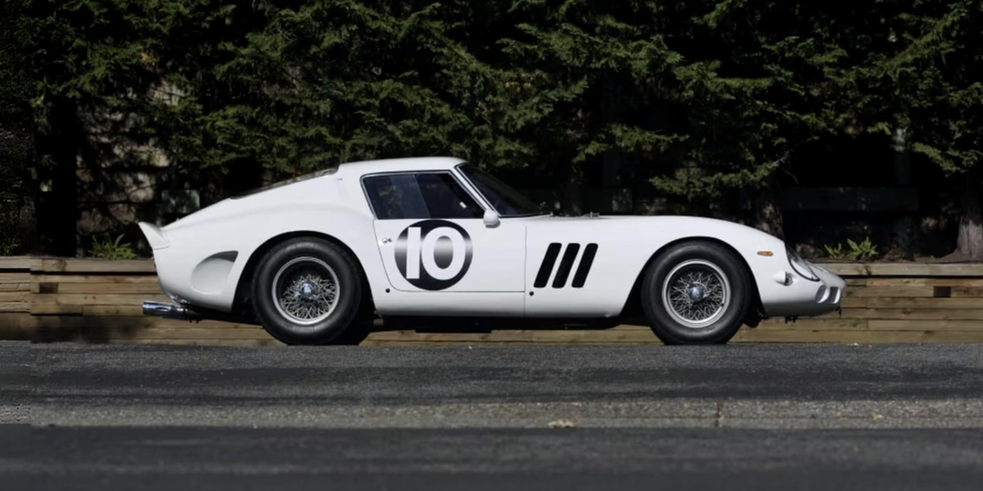 Стало известно имя таинственного покупателя Ferrari за 3 млрд рублей