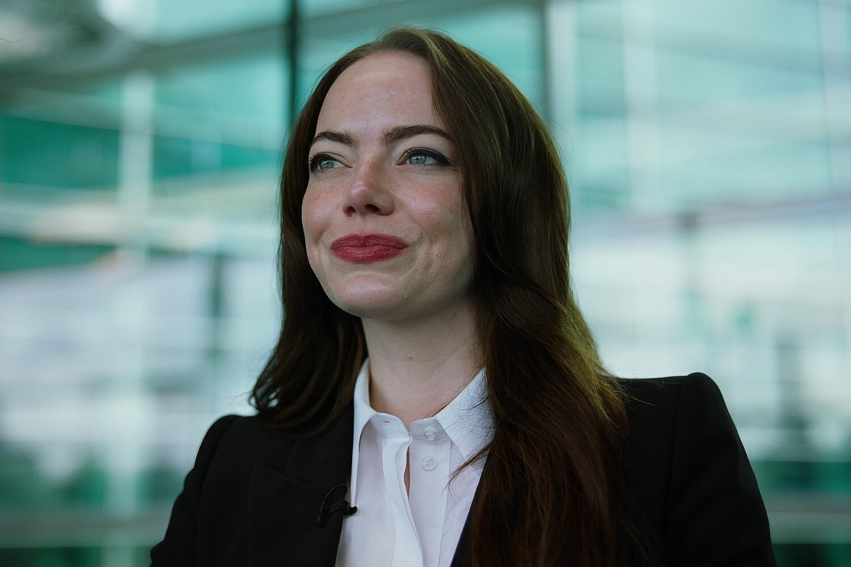 "Бугония", 2025 год, режиссер Йоргос Лантимос