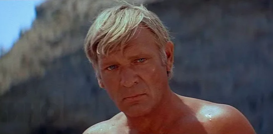 10 лет отбывал в колонии, 5 раз был женат и разорвал отношения с детьми. Темная сторона жизни Актера Петра Вельяминова