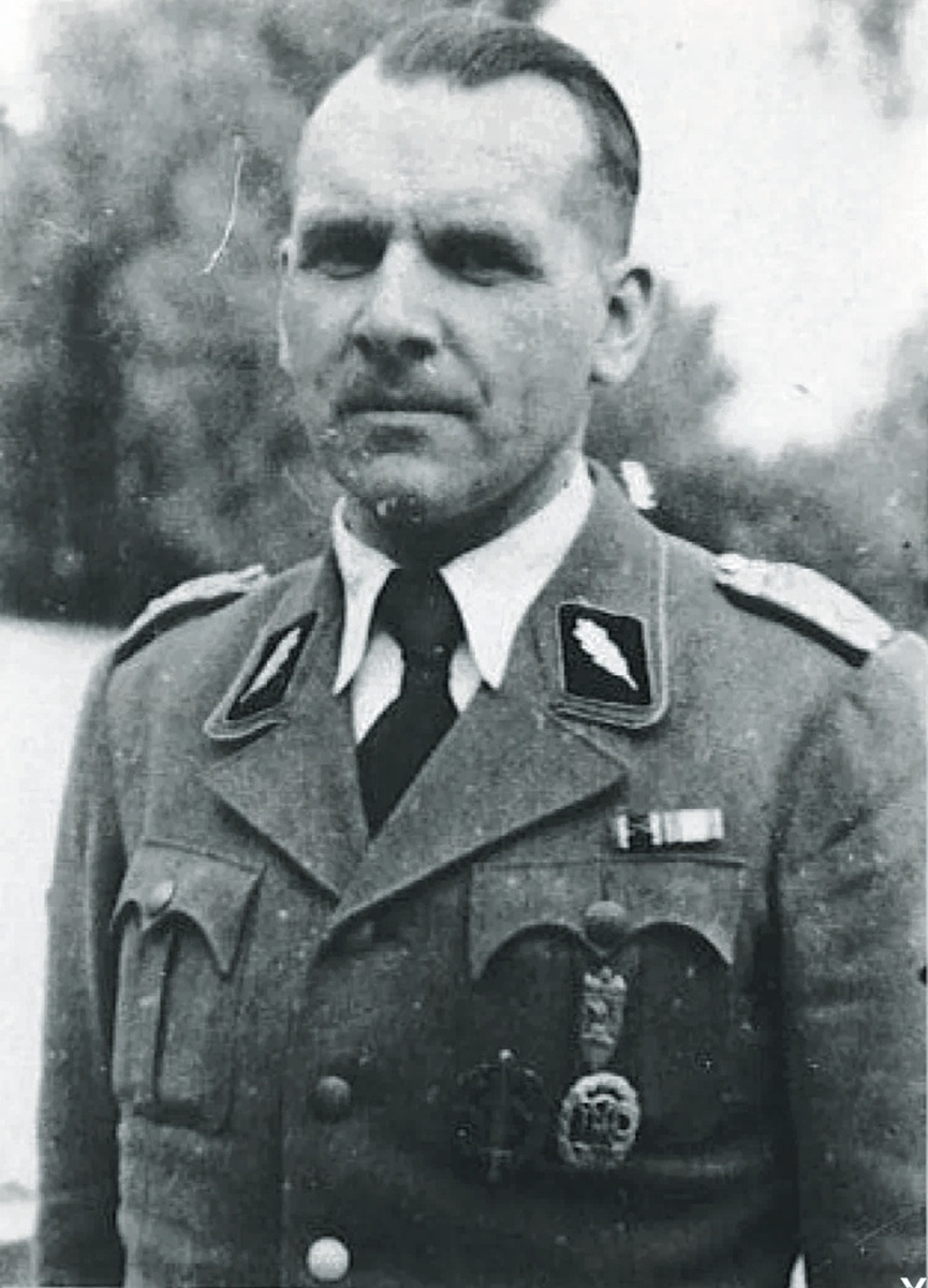 Вольфрам Зиверс — один из руководителей расовой политики нацистской Германии, генеральный секретарь Аненербе. 