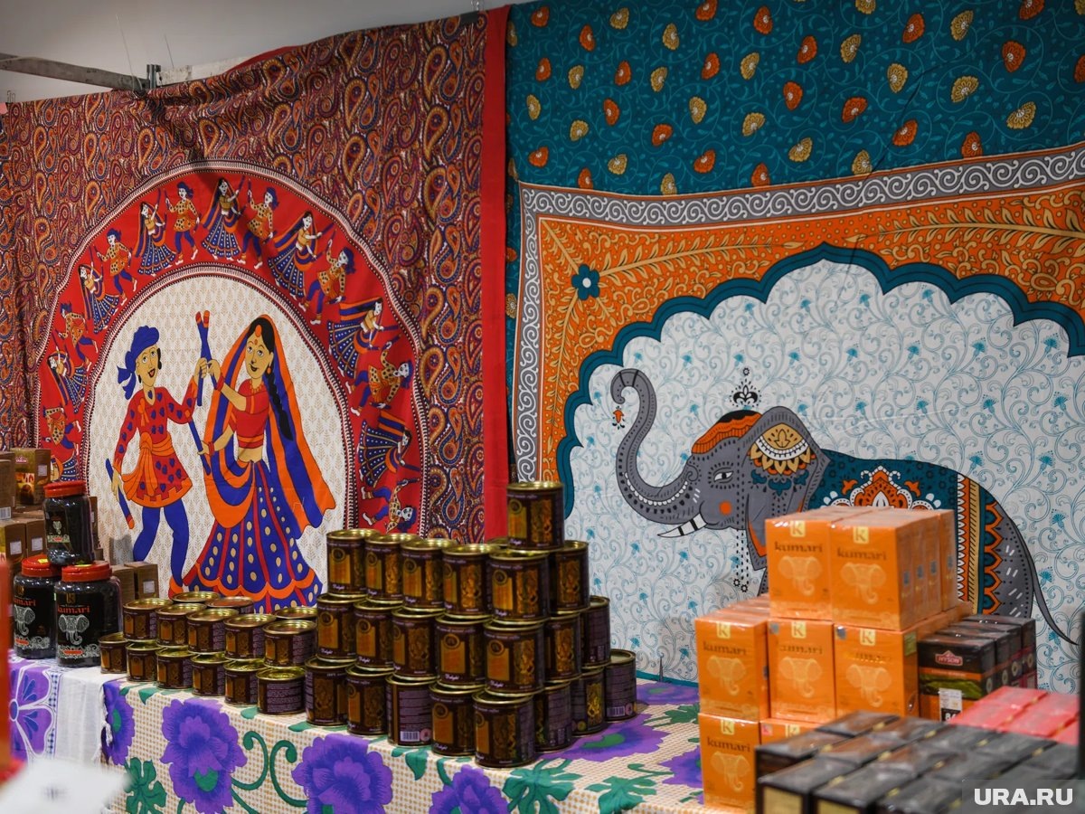     Выставка индийских товаров проходит в Тюмени регулярно