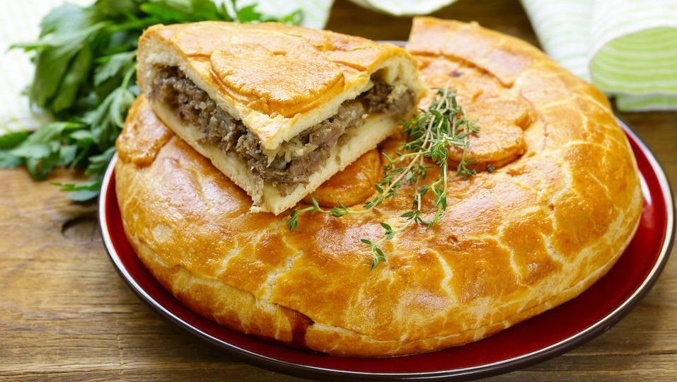 Проверенный рецепт мясного пирога с овощами, который просят чаще всего