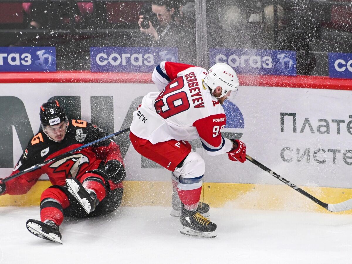    Николай Прохоркин и Андрей Сергеев | © РИА Новости / Алексей Мальгавко