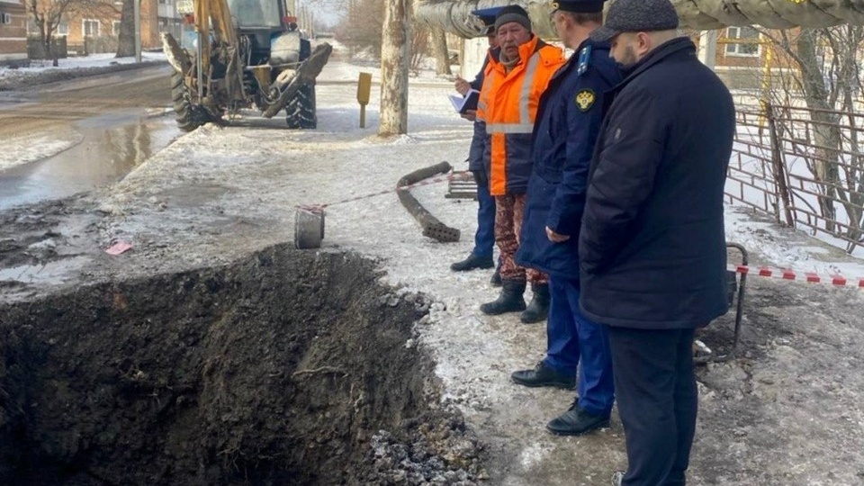 На Дону прокуратура потребовала пересчитать плату за воду из-за коммунальной аварии