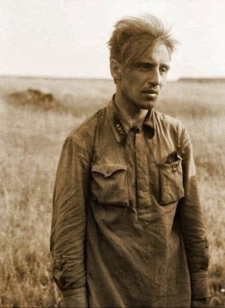 Иван Алексеевич Земляков, политрук роты 646‑го стрелкового полка 152‑й стрелковой дивизии