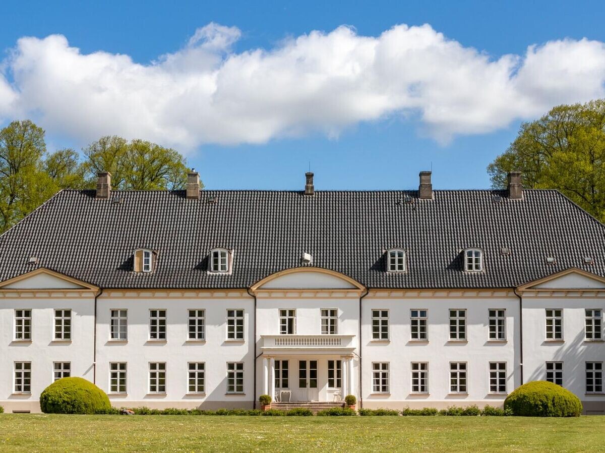    Элитная школа-интернат Луизенлунд в Германии | CC BY-SA 4.0 / Matthias Suessen (cropped) / Louisenlund