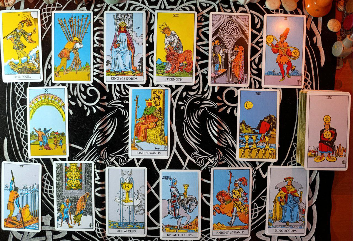 Гадание на порчу и негатив