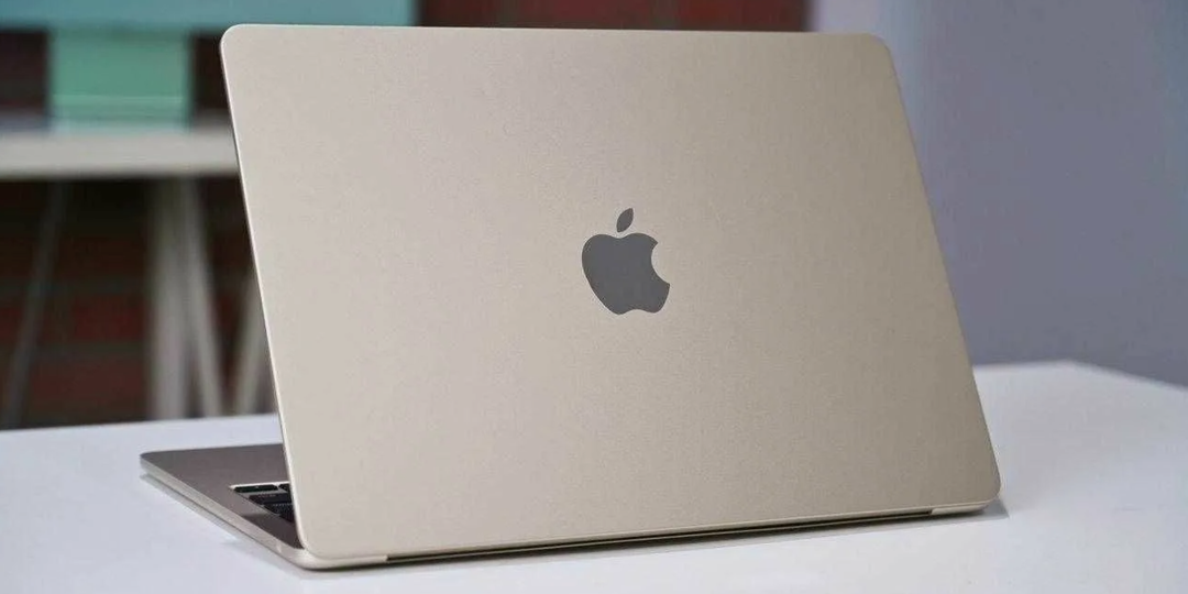 Почему Macbook греется и тормозит