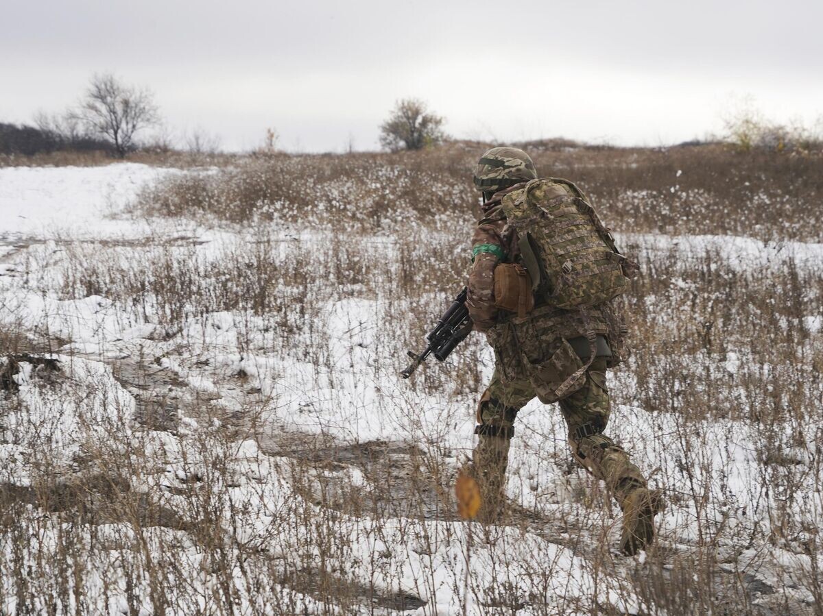    Украинский военный | © AP Photo / Andrii Marienko