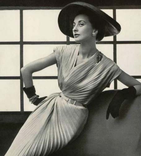 Пример платья Nina Ricci 