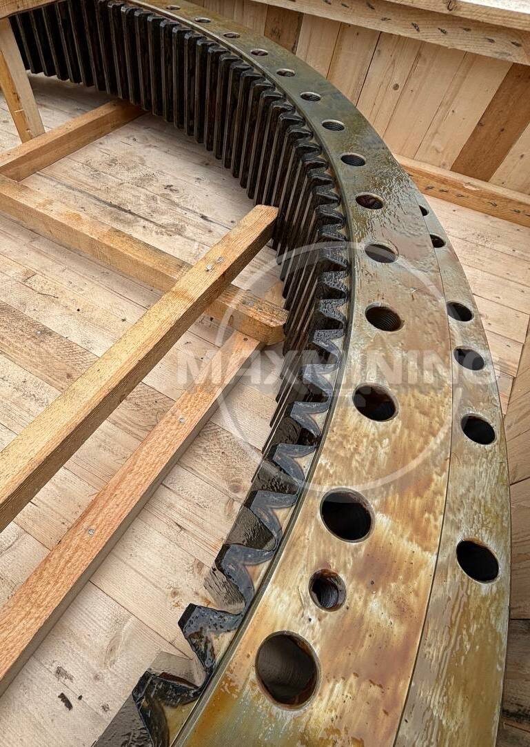 Оригинальный опорно-поворотный круг на komatsu pc1250 от компании МАХМАЙНИНГ