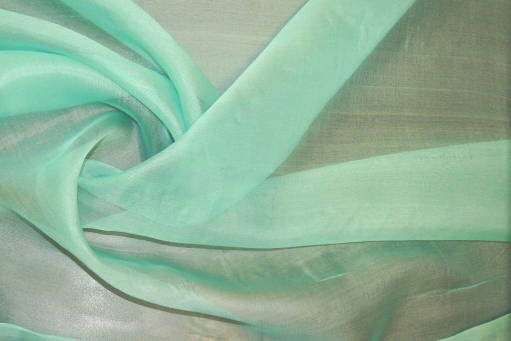 Органза шелковая фактурная мятная
