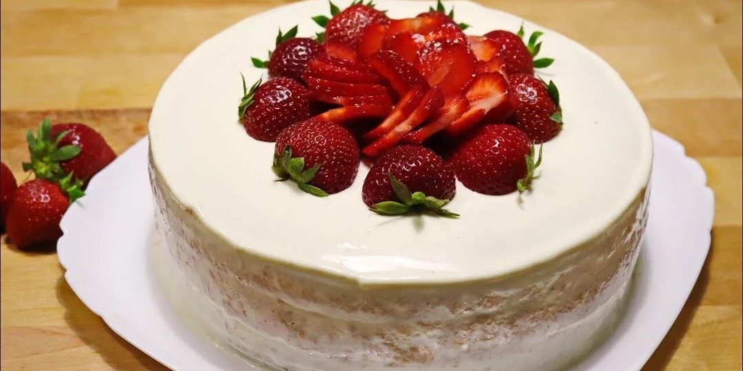 Торт бисквитный без выпечки. Простой быстрый рецепт со сметанным кремом