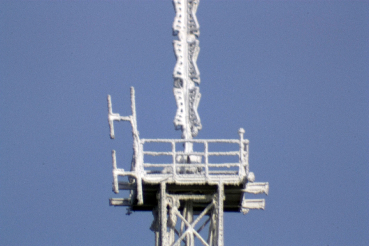 Телевышка в инее