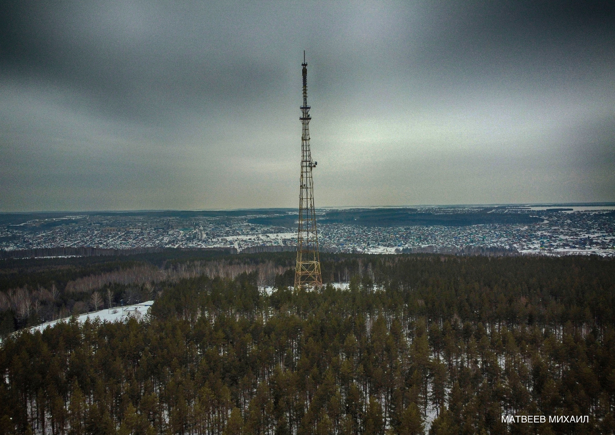 Лес вокруг телевышки