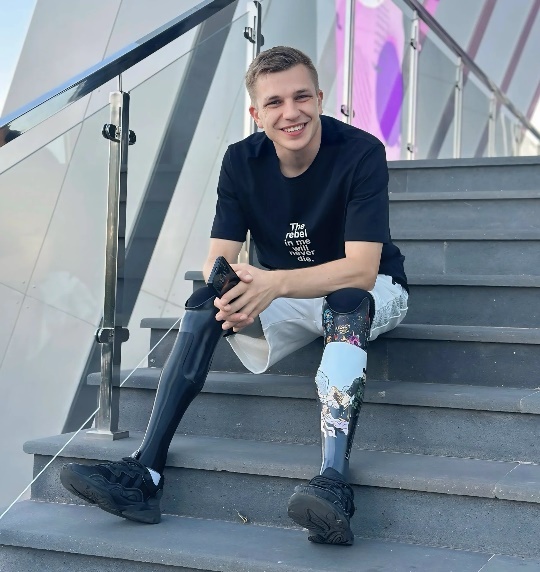 Борис Петриков