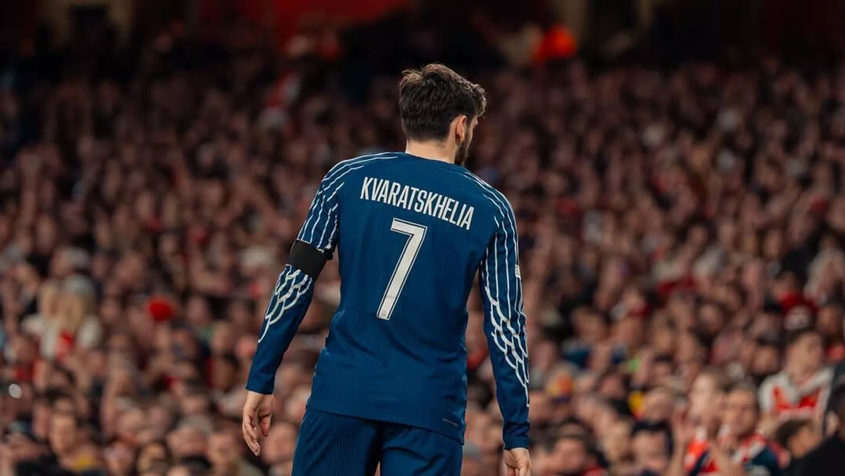 © Khvicha Kvaratskhelia Fanpage