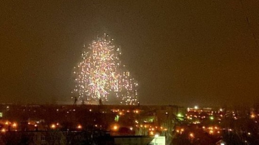 «Люстра» ВС РФ: как один снаряд превращает ночь в день (фото из интернета)