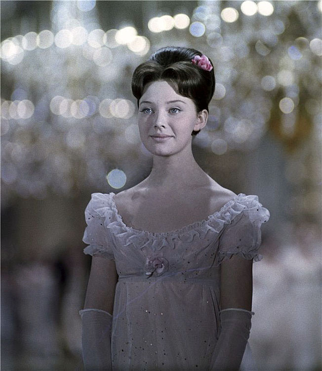   Людмила Савельева, кадр из фильма «Война и мир» (1965)