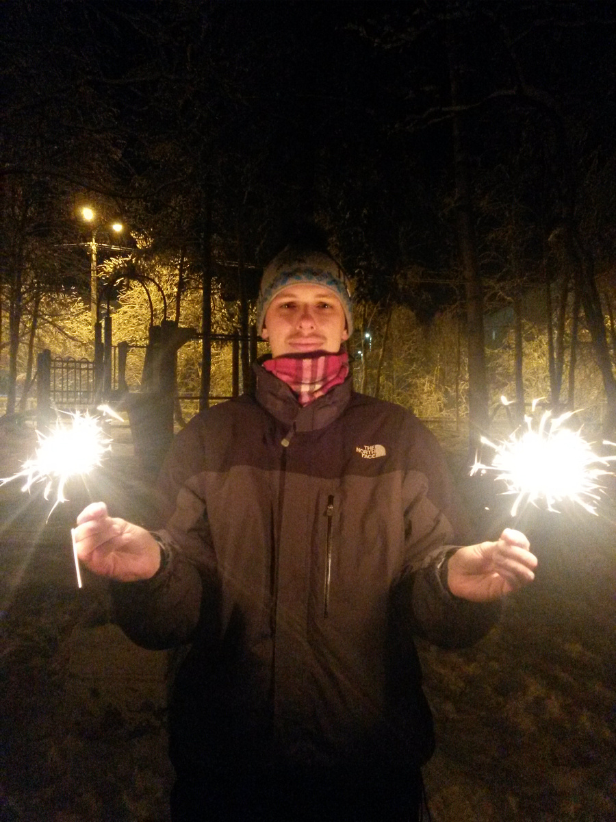 Ваня с бенгальскими огнями