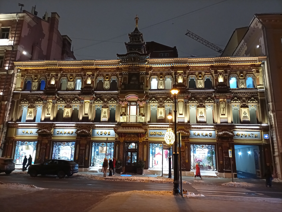 Красивую картинку для "обложки". Чайный дом на Мясницкой. Фото мое. 