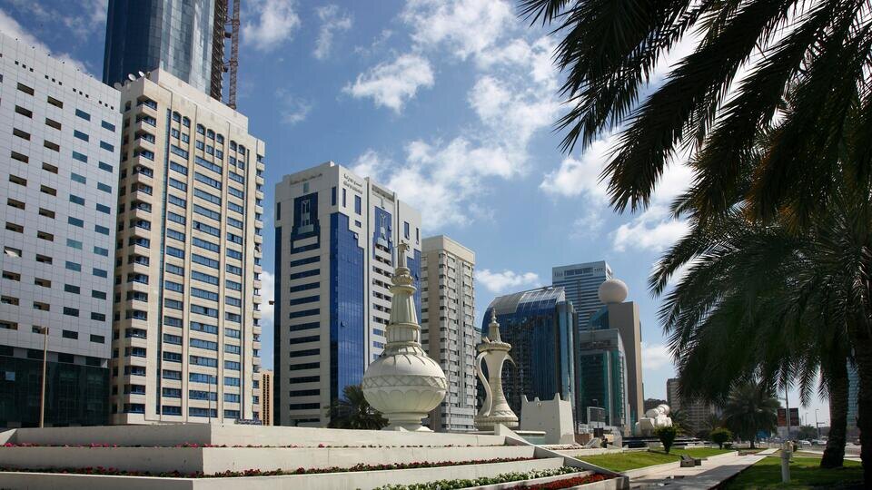     FT: США хотят провести трехстороннюю встречу с РФ и Украиной в ОАЭ www.globallookpress.com/Jochen Tack/imageBROKER.com