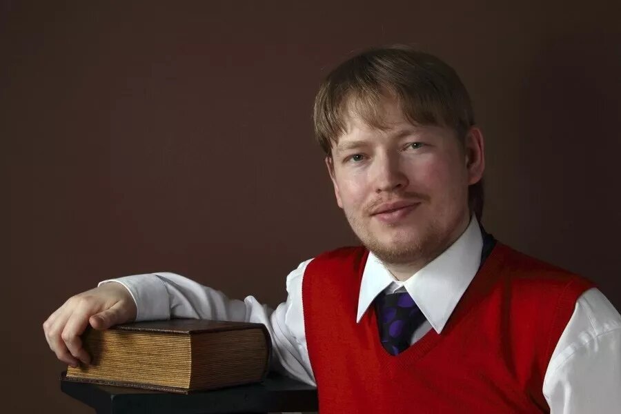 Сергей Станиславович Беляков (род. 1 октября 1976)