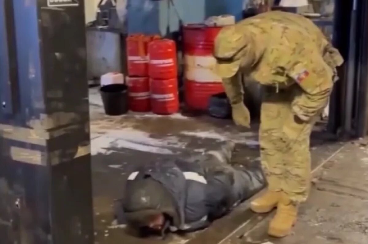    На Камчатке задержали организаторов схемы незаконной легализации мигрантов