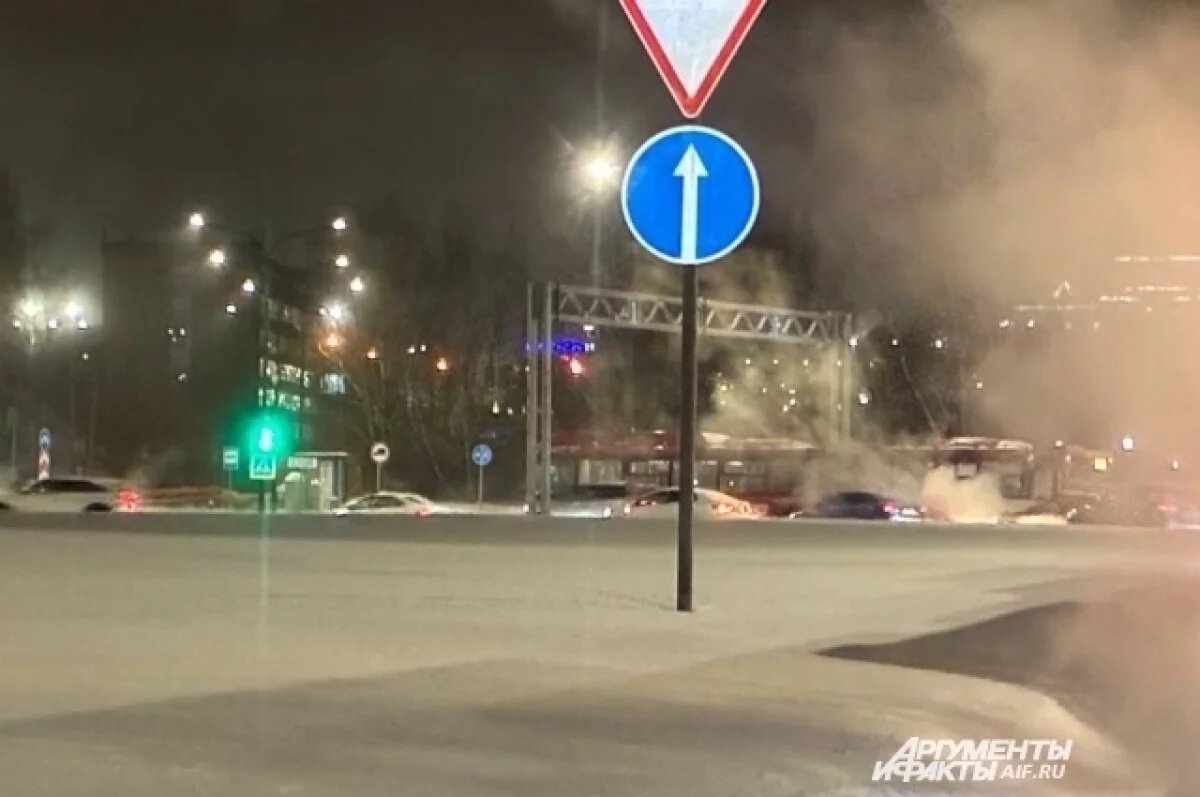    Пермяки жалуются на очередную пробку на площади Гайдара