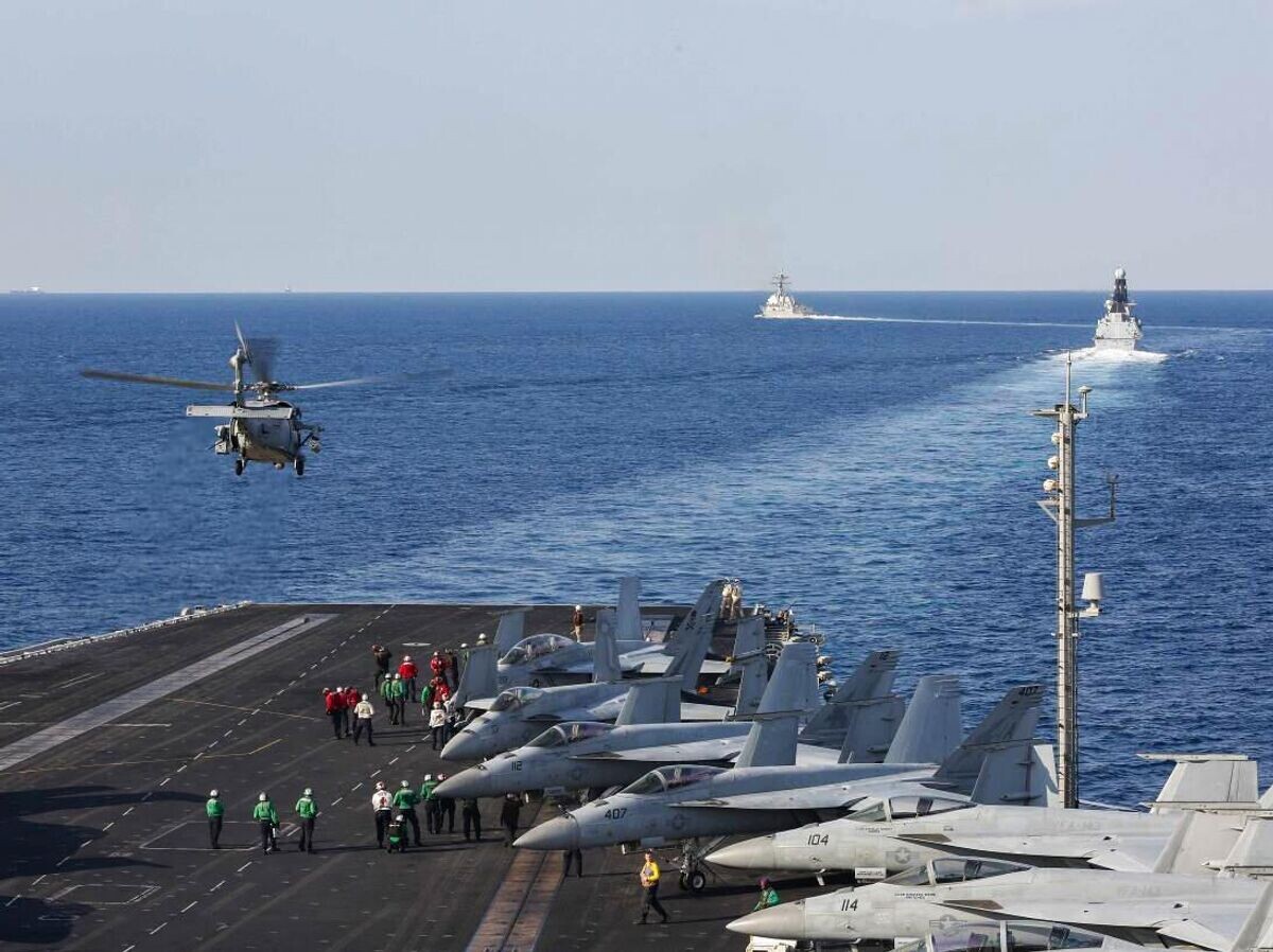    Авианосная ударная группа Abraham Lincoln | © Getty Images / U.S. Navy/Stephanie Contreras