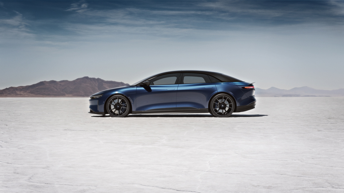    Lucid Air Sapphire   
Lucid