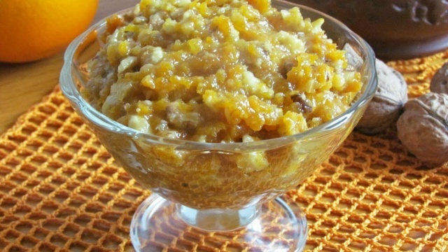     "Ошоно ашаһаң, йөҙгә тиклем йәшәрһең", тигәйне таныш инәй...