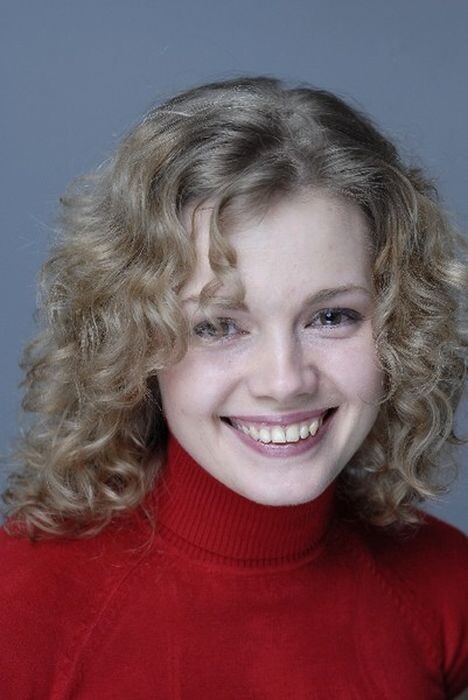 Анна Миклош