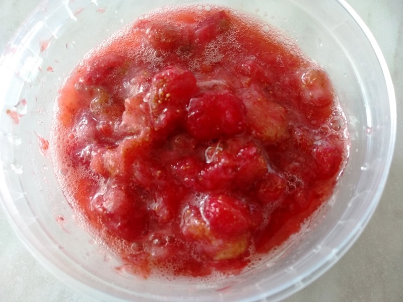 Так выглядят ягоды клубники после разморозки