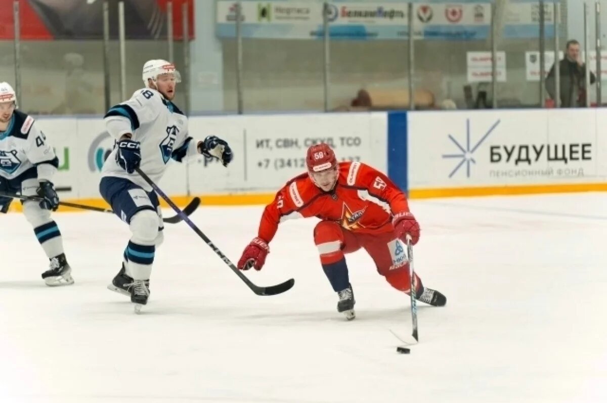    «Ижсталь» разгромно проиграла на завершающем мачте домашней серии