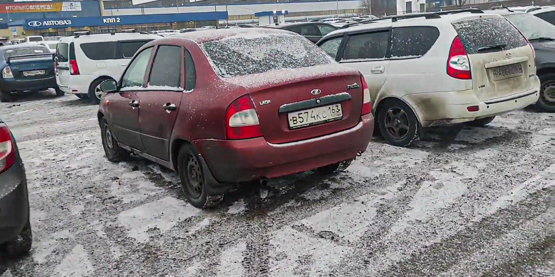 На каких автомобилях ездят простые работяги АвтоВАЗа? Показываю подробно