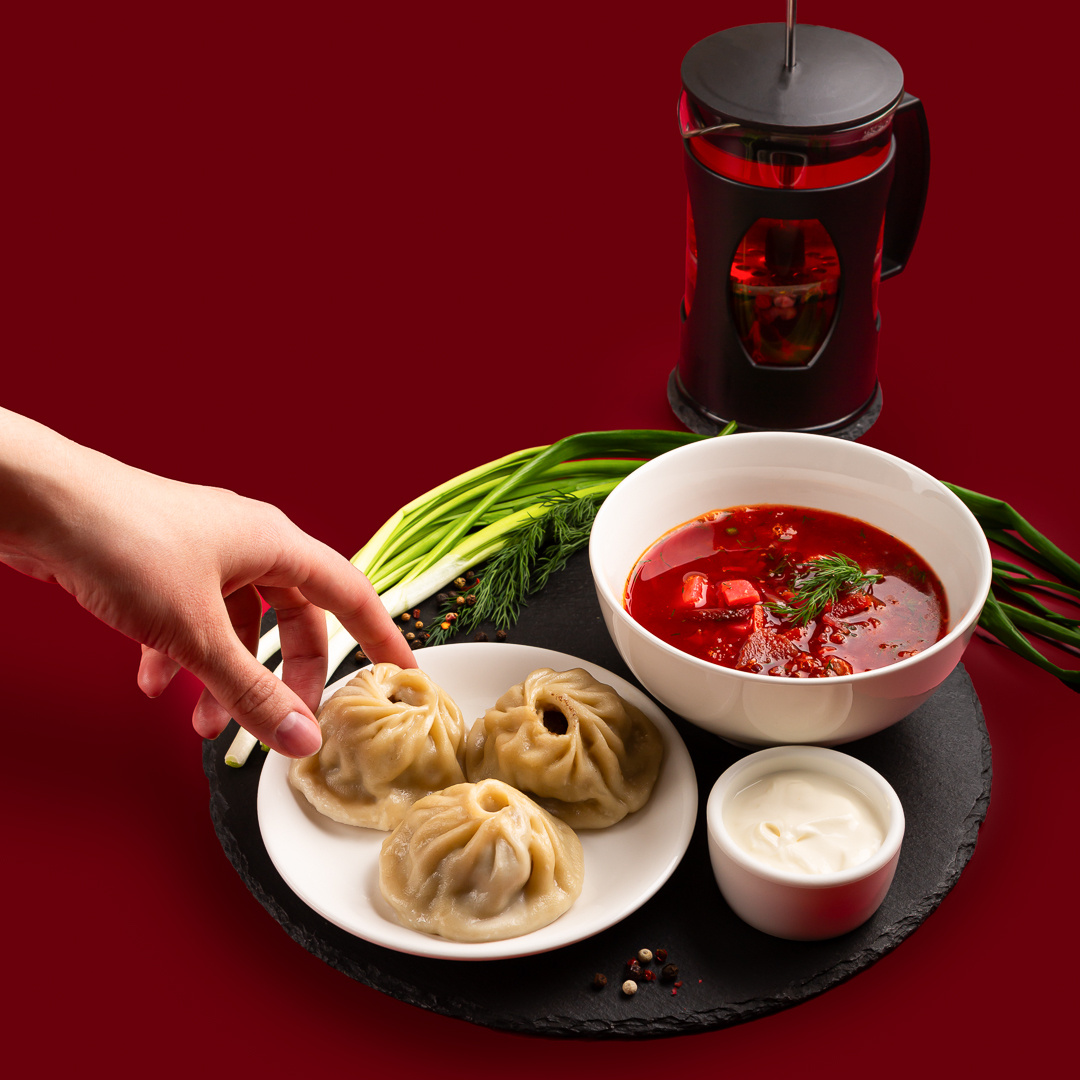 Борщ 275р, бууза 1шт 80р. Цена на 23.01.2026, актуальную цену смотрите на сайте unga38.ru