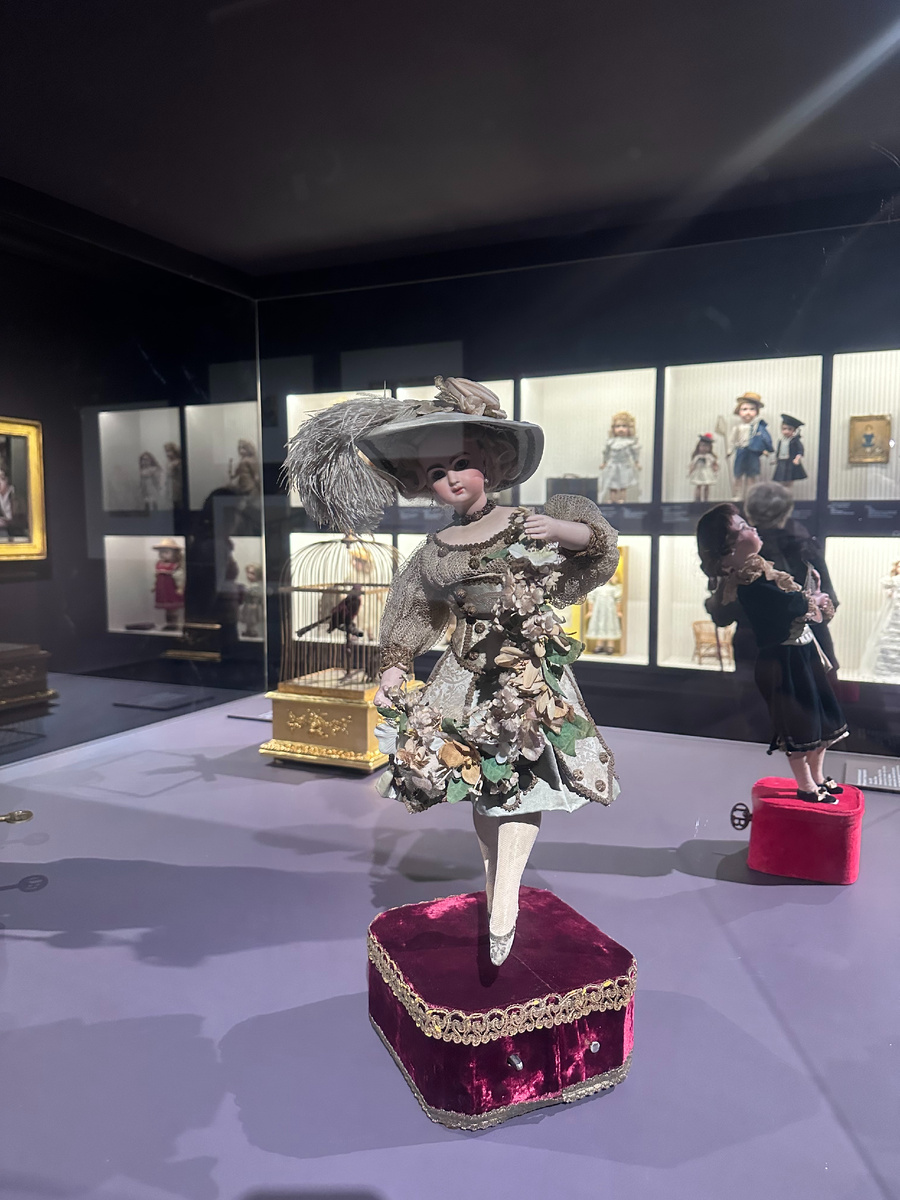 Фото: Алиса в Петербурге