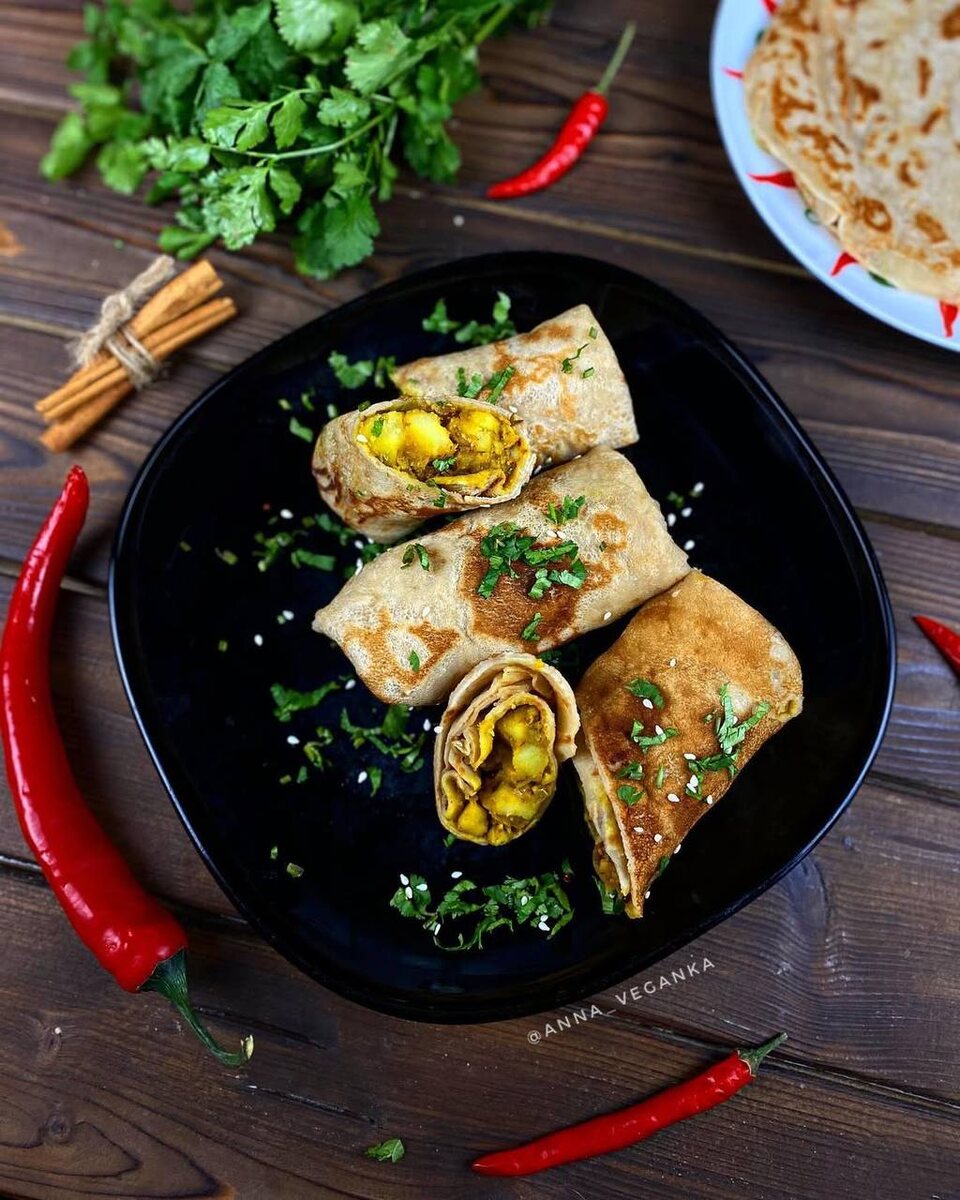 Постные блинчики с картофельной начинкой